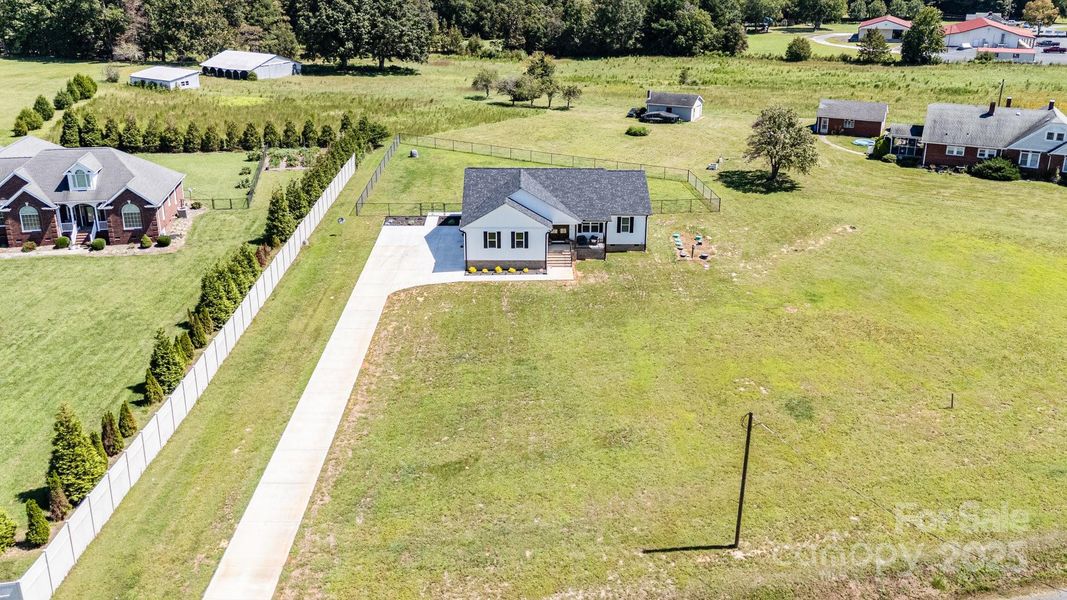 Image 25 of a home in . Image 25 of a home in .