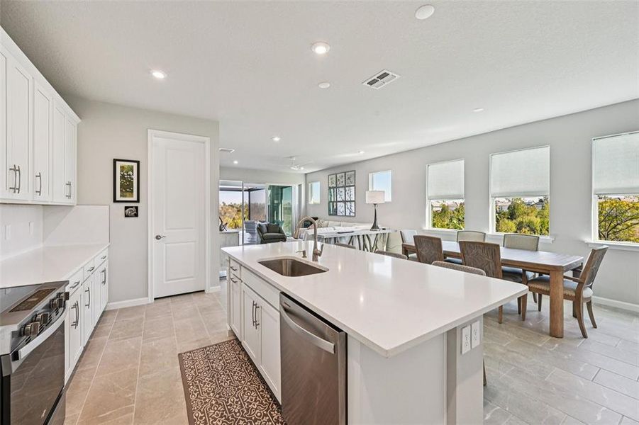 Furnished interior view inside a new home in , Venice (Image 17).