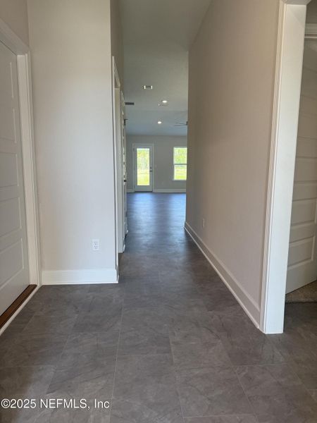 Spacious, unfurnished interior of a new home in Summerglen, Jacksonville (Image 13). Spacious, unfurnished interior of a new home in Summerglen, Jacksonville (Image 13).