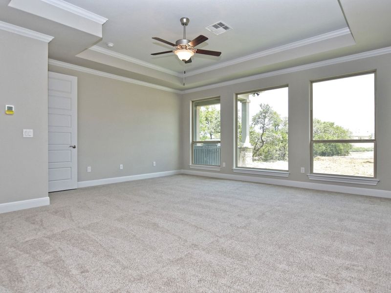 Representative unfurnished interior of a home built from the San Simeon II by Giddens Homes in Clearwater Ranch, Liberty Hill (Image 69).
