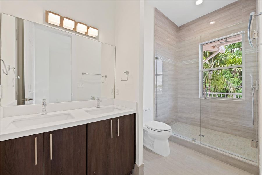 Furnished interior view inside a new home in , Fort Lauderdale (Image 12).