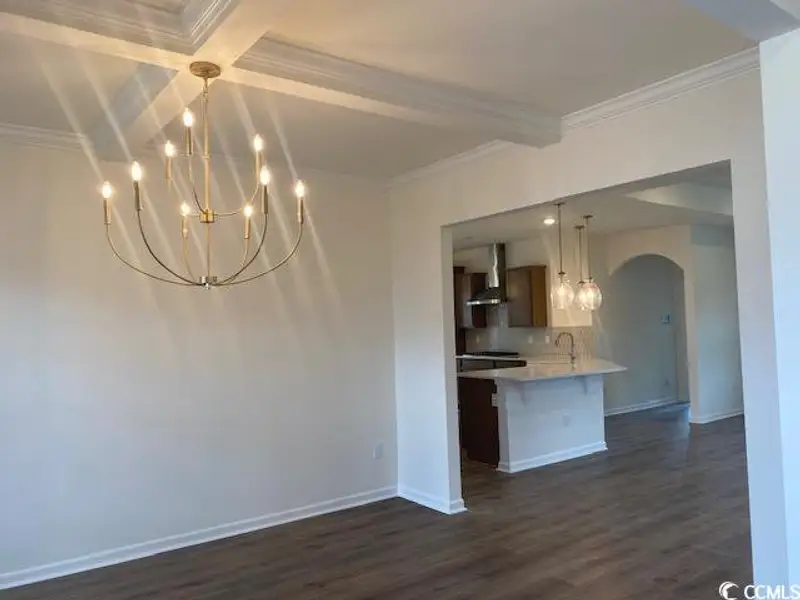 Spacious, unfurnished interior of a new home in Oak Hollow, Longs (Image 8).