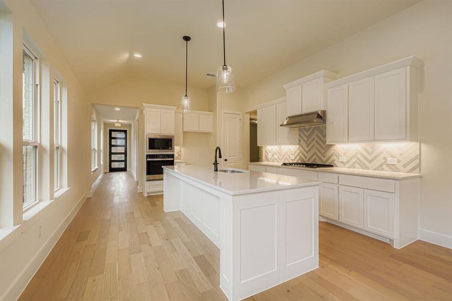 Furnished interior view inside a new home in Hillstead, Lavon (Image 5).