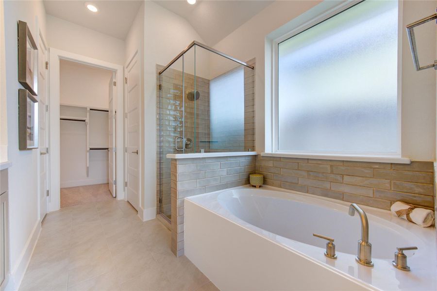 Furnished interior view inside a new home in Jordan Ranch, Katy (Image 30).