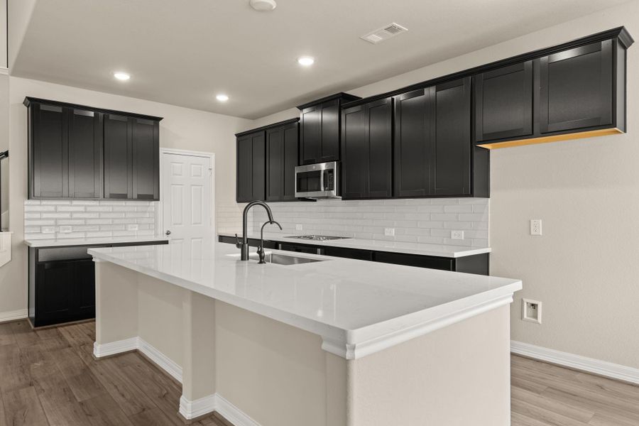 Note: Sample product photo. Actual exterior and interior selections may vary by homesite. Photo may be virtually staged