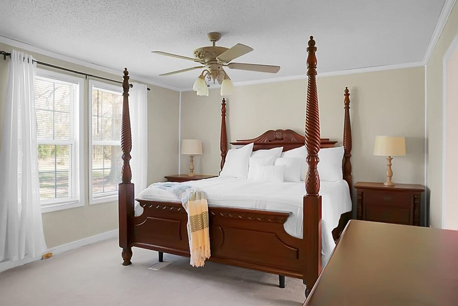 Furnished interior view inside a new home in , Bonneau (Image 81).