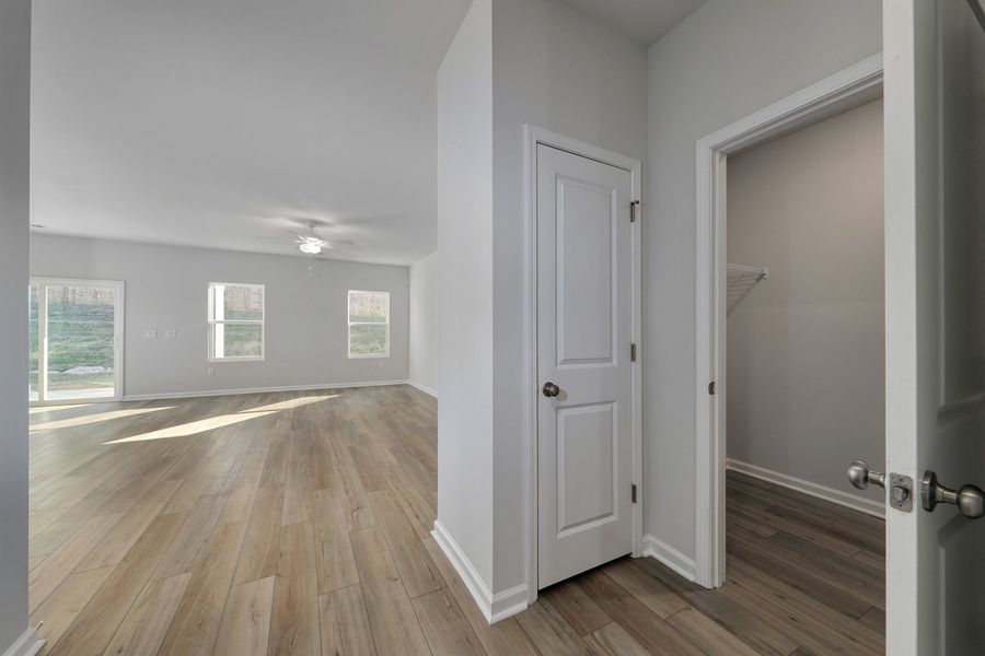 Spacious, unfurnished interior of a new home in Jordan Grove, Conway (Image 17).
