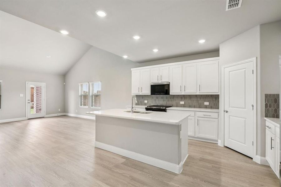 Photo is not of the actual home, but is an inspirational photo of builder’s model home and may depict options, furnishings, and/or decorator features that are not included. Photo is not of the actual home, but is an inspirational photo of builder’s model home and may depict options, furnishings, and/or decorator features that are not included.