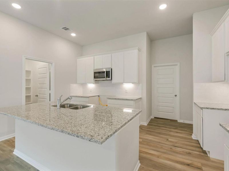 Furnished interior view inside a new home in River Ranch Meadows, Dayton (Image 8).
