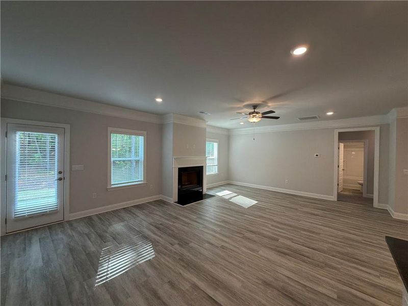 Spacious, unfurnished interior of a new home in Tuscany Hills, Douglasville (Image 16).