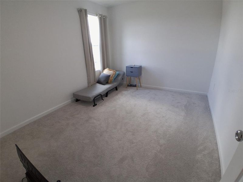 Spacious, unfurnished interior of a new home in Hunt Club Groves, Lake Wales (Image 23).