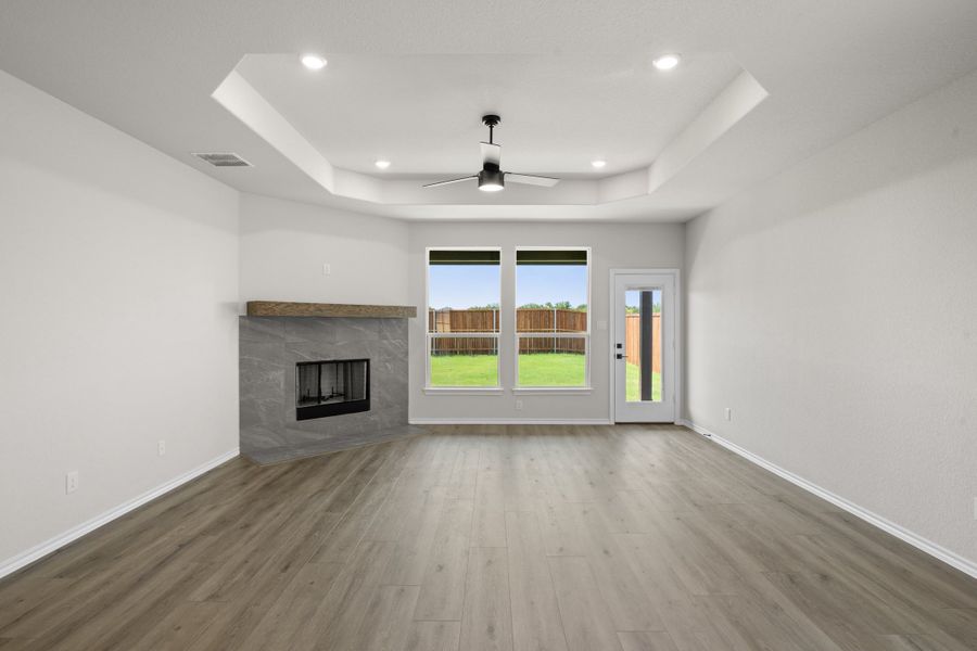 Spacious, unfurnished interior of a new home in Meadow Park at The Meadows, Ponder (Image 16).