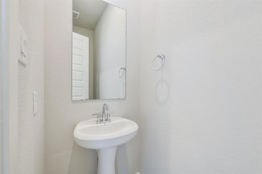Close-up of interior finishes inside a home in Summer Place  35', Montgomery (Image 21).