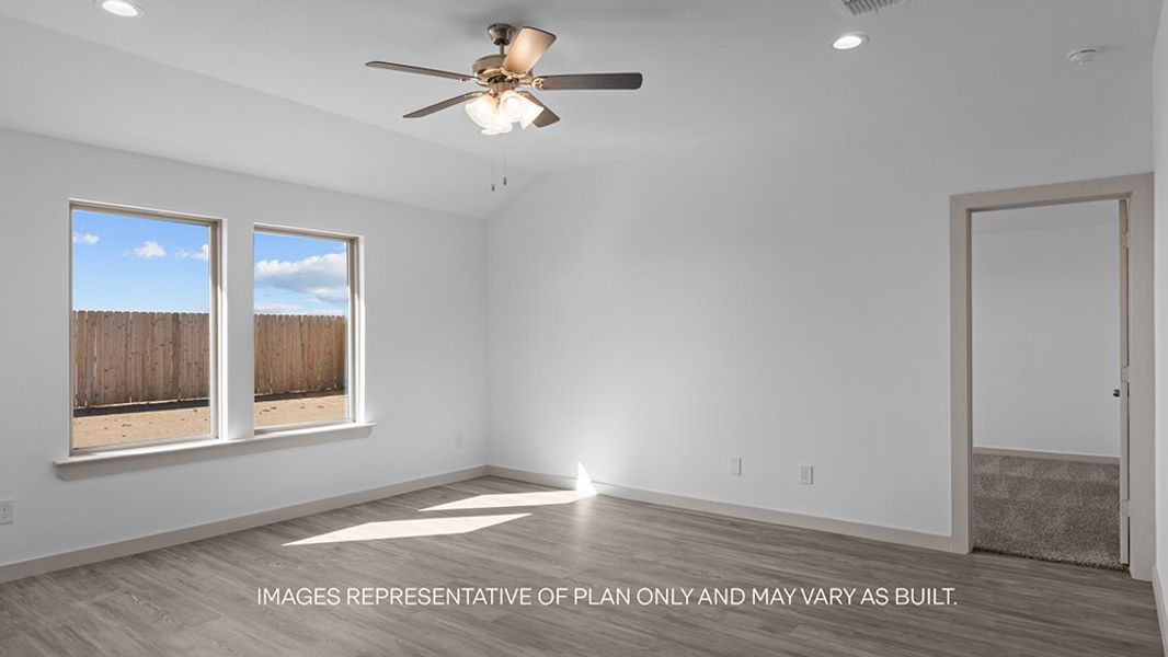 Spacious, unfurnished interior of a new home in Viridian, Lubbock (Image 9).