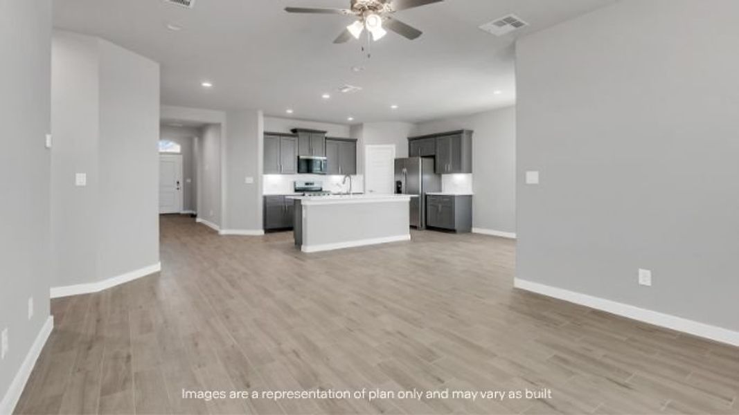 Spacious, unfurnished interior of a new home in Homestead at Parks Bell Ranch, Odessa (Image 12).