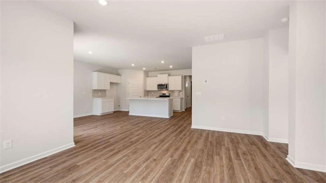 Spacious, unfurnished interior of a new home in The Preserve at Agricultural Village, Perry (Image 18).