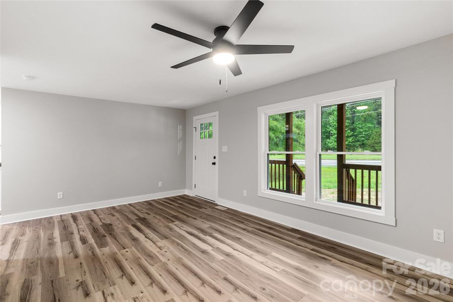 Spacious, unfurnished interior of a new home in , Fort Lawn (Image 28).