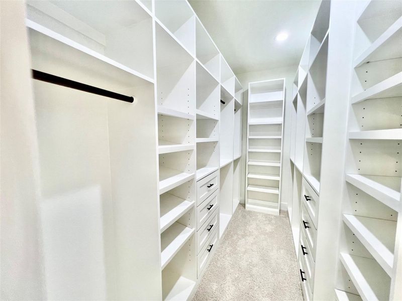 Spacious, unfurnished interior of a new home in , Dayton (Image 37).