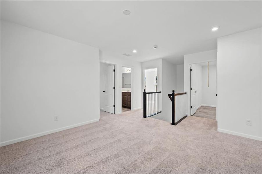 Spacious, unfurnished interior of a new home in Sage Woods, Dallas (Image 24).