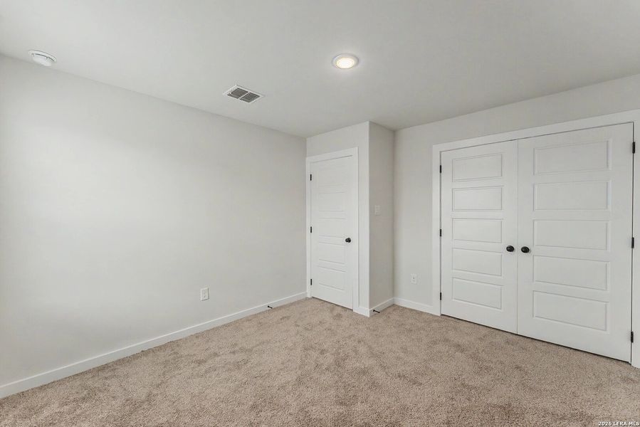 Spacious, unfurnished interior of a new home in Hickory Ridge, Elmendorf (Image 22). Spacious, unfurnished interior of a new home in Hickory Ridge, Elmendorf (Image 22).