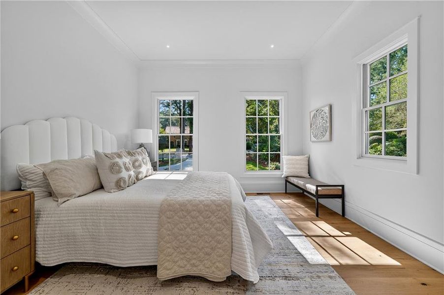 Furnished interior view inside a new home in , Atlanta (Image 40).