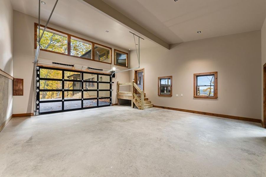 Image 75 of a home in .