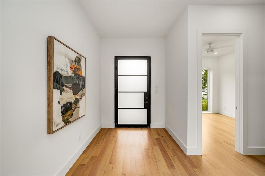 Spacious, unfurnished interior of a new home in , Dallas (Image 19).