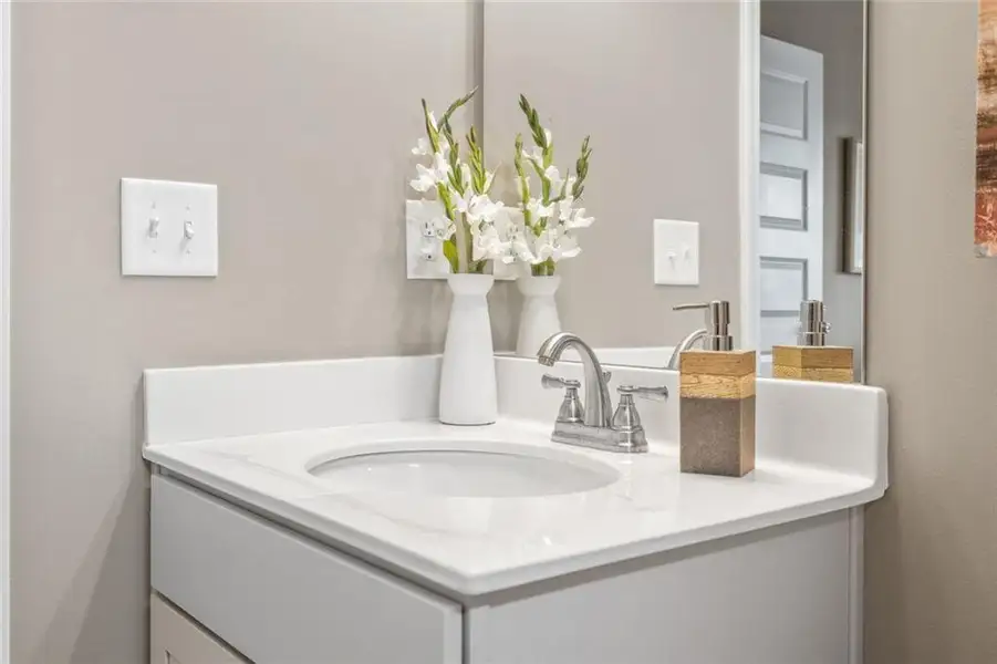 Close-up of interior finishes inside a home in Summerfield Place, Carrollton (Image 33).
