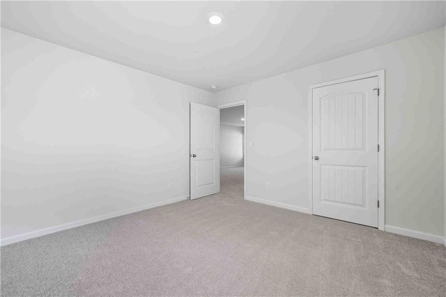Spacious, unfurnished interior of a new home in , Dawsonville (Image 34).