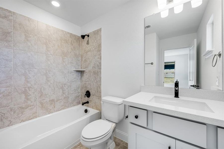 215 Cottonwood Canyon Drive ~ Ready Now 215 Cottonwood Canyon Drive ~ Ready Now