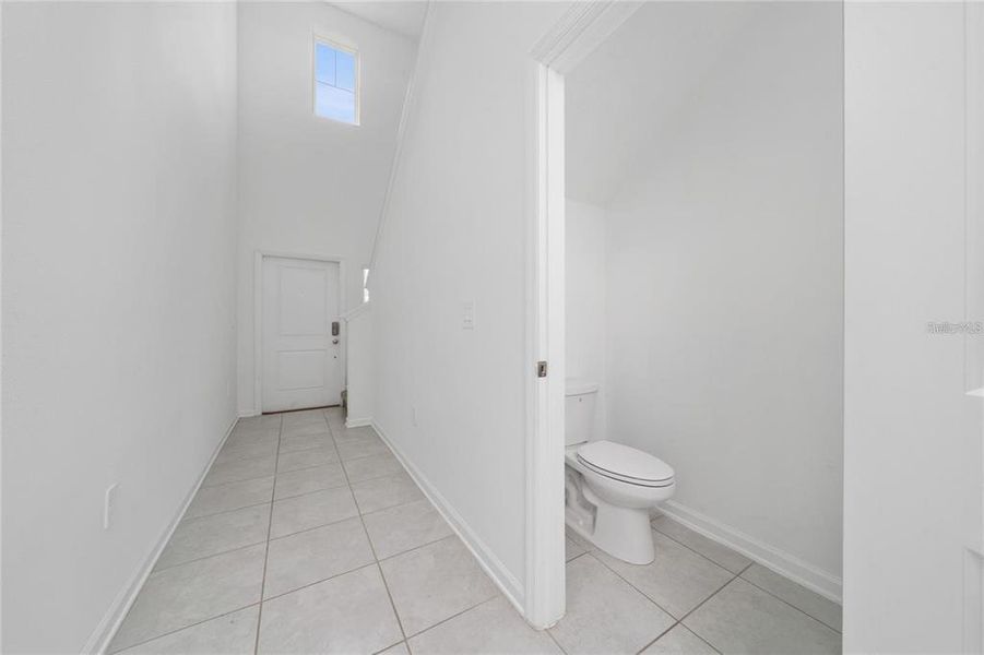 Spacious, unfurnished interior of a new home in , Eagle Lake (Image 11).
