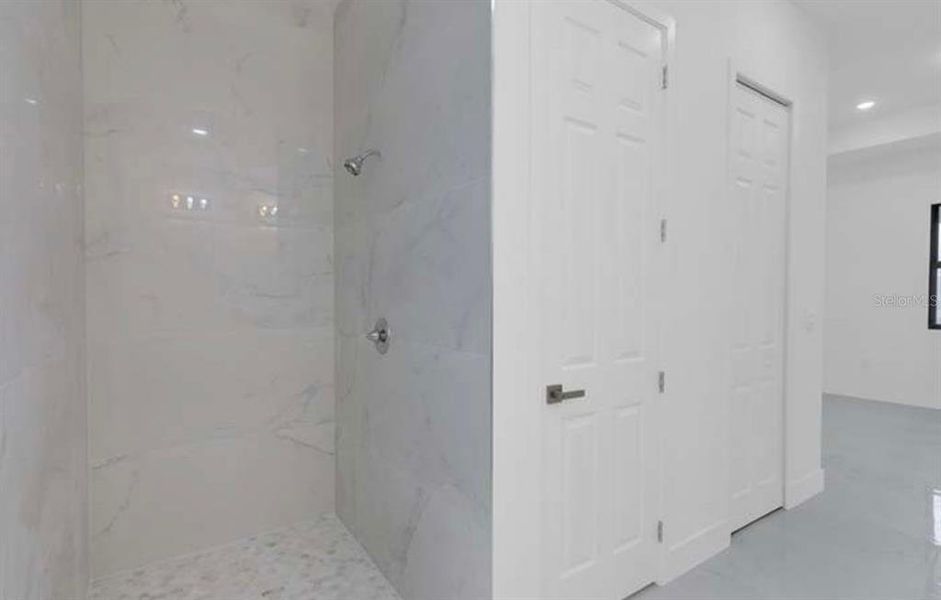 Spacious, unfurnished interior of a new home in , Lehigh Acres (Image 17). Spacious, unfurnished interior of a new home in , Lehigh Acres (Image 17).