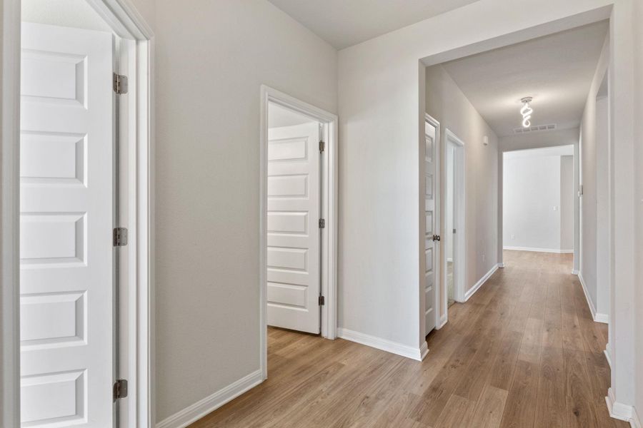 Spacious, unfurnished interior of a new home in The Ridge at Trinity Ranch, Elgin (Image 18). Spacious, unfurnished interior of a new home in The Ridge at Trinity Ranch, Elgin (Image 18).