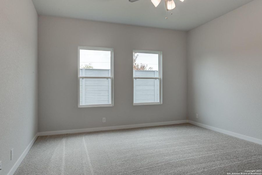 Spacious, unfurnished interior of a new home in Saddlebrook Ranch, Schertz (Image 23).