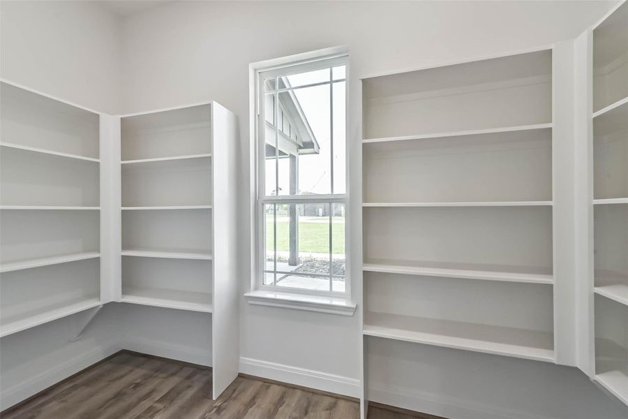 Spacious, unfurnished interior of a new home in , Baytown (Image 23).