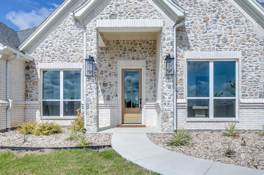 Exterior details and patio area of a home in , Azle (Image 3).