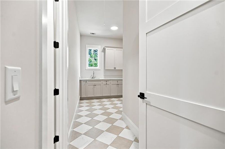 Spacious, unfurnished interior of a new home in , Milton (Image 25).
