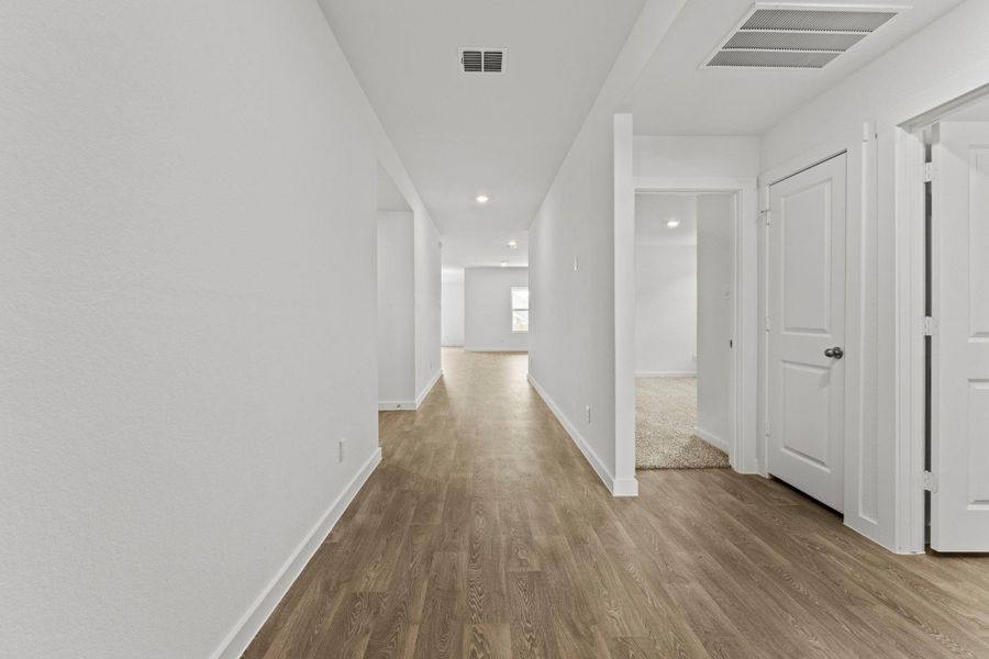 Spacious, unfurnished interior of a new home in Sonoma Oaks, Fredericksburg (Image 11). Spacious, unfurnished interior of a new home in Sonoma Oaks, Fredericksburg (Image 11).
