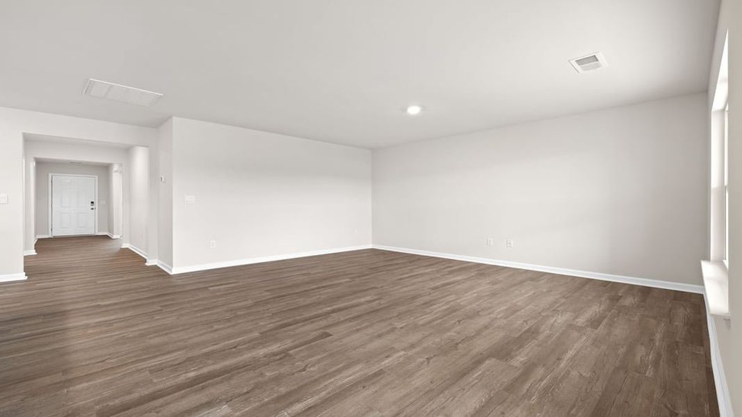 Spacious, unfurnished interior of a new home in Lakestone, Woodruff (Image 21).