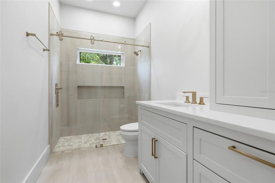 Furnished interior view inside a new home in , Newberry (Image 9).