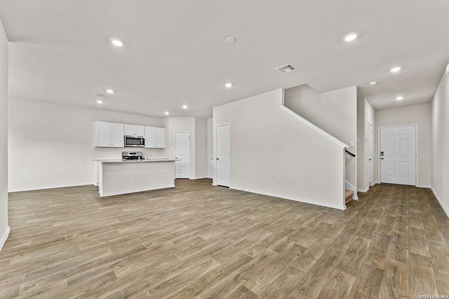 Spacious, unfurnished interior of a new home in Applewood, San Antonio (Image 13). Spacious, unfurnished interior of a new home in Applewood, San Antonio (Image 13).