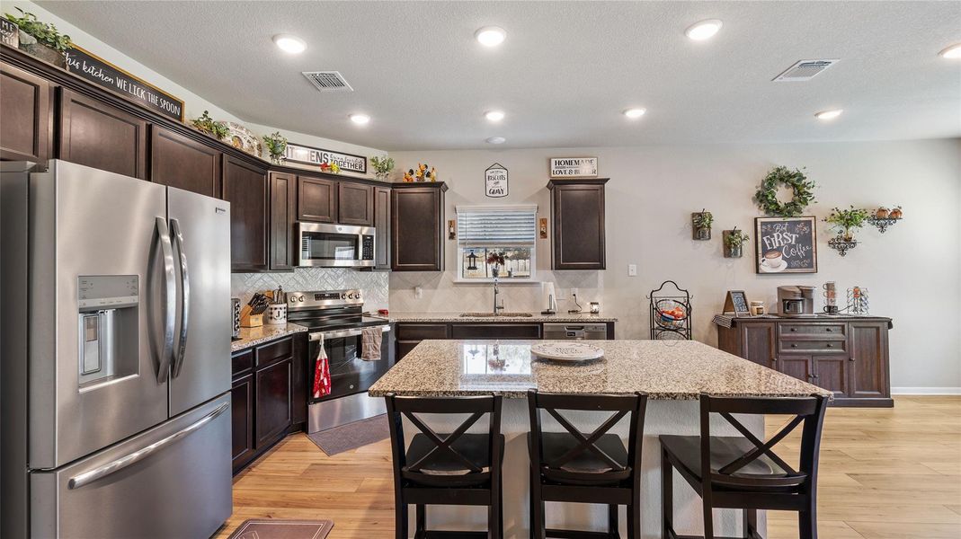 Furnished interior view inside a new home in , Nolanville (Image 4).