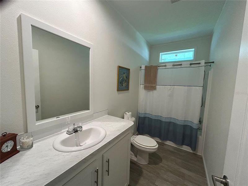 Furnished interior view inside a new home in , Lake Placid (Image 12).