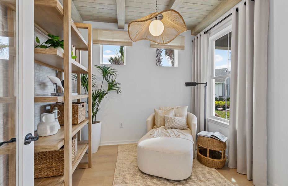 Representative furnished interior of a home built from the Contour by Del Webb in Del Webb Lakehaven, Clermont (Image 11). Representative furnished interior of a home built from the Contour by Del Webb in Del Webb Lakehaven, Clermont (Image 11).