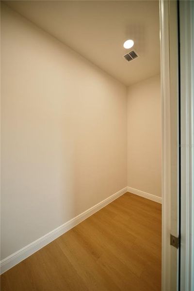 Spacious, unfurnished interior of a new home in , Winter Park (Image 20). Spacious, unfurnished interior of a new home in , Winter Park (Image 20).