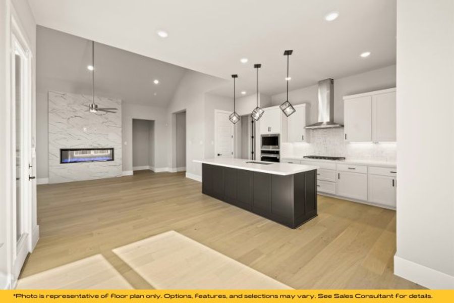 Representative furnished interior of a home built from the Tahoe by Stonefield Homes in Heath Golf and Yacht Club, Rockwall (Image 37).