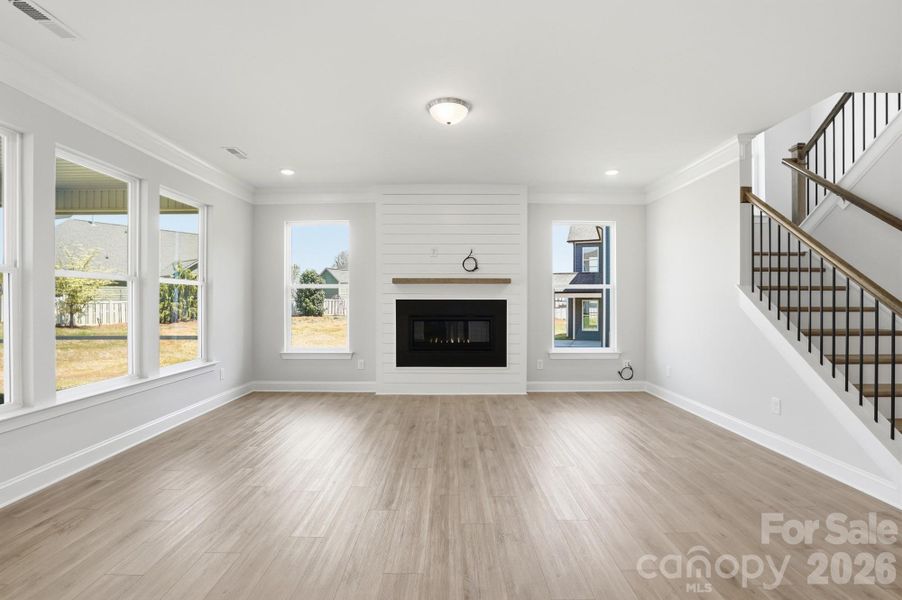 Spacious, unfurnished interior of a new home in Robinson Oaks, Gastonia (Image 27).