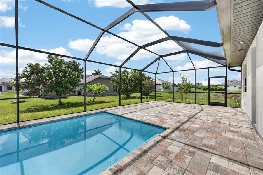 Exterior details and patio area of a home in , Cape Coral (Image 25).