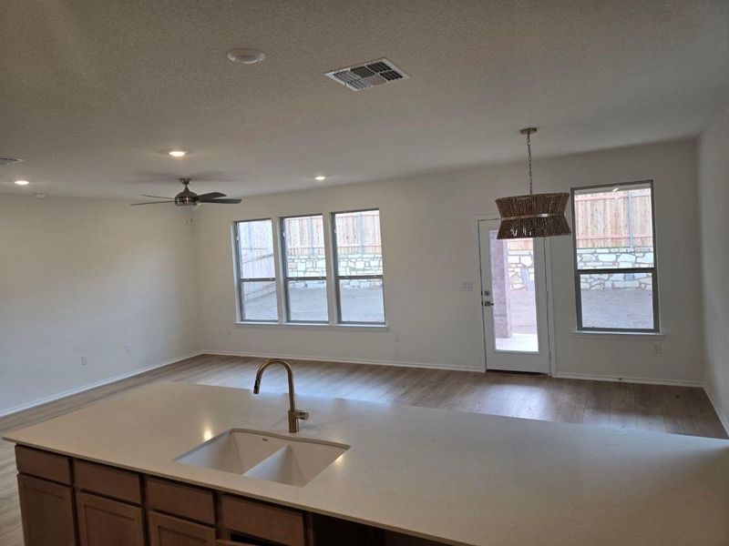 Spacious, unfurnished interior of a new home in McKinney Crossing, Austin (Image 30). Spacious, unfurnished interior of a new home in McKinney Crossing, Austin (Image 30).