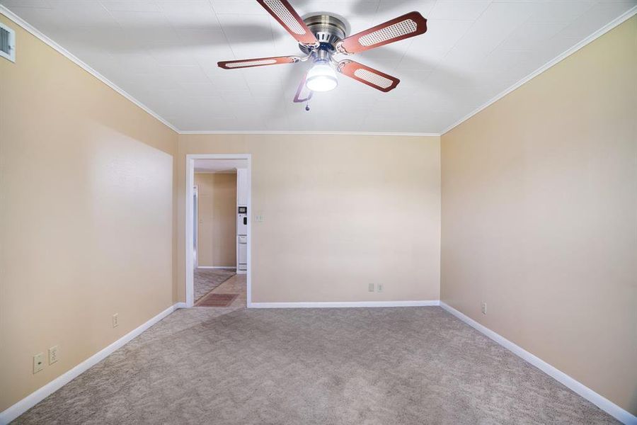 Spacious, unfurnished interior of a new home in , Paris (Image 11).